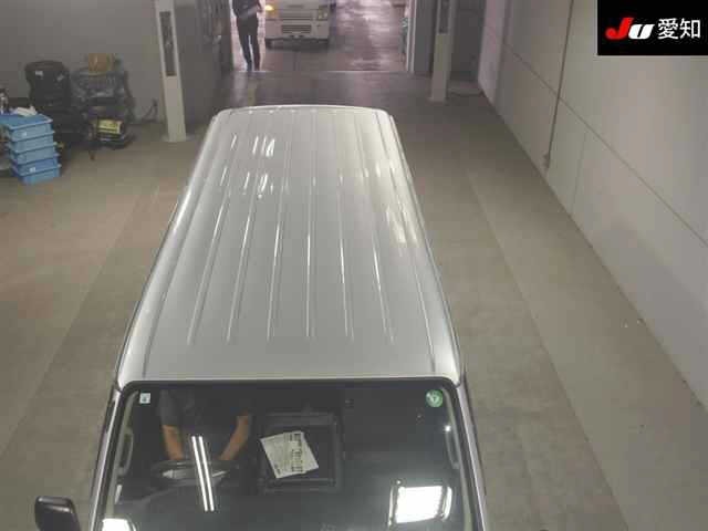 Toyota HIACE VAN 2020 7847258-9