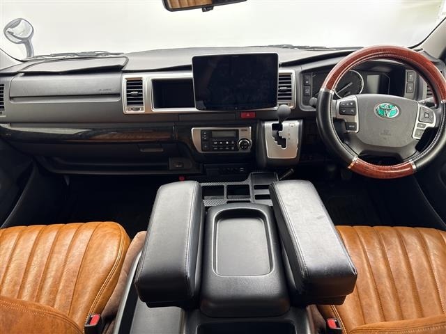Toyota HIACE WAGON 2024 7849207-15