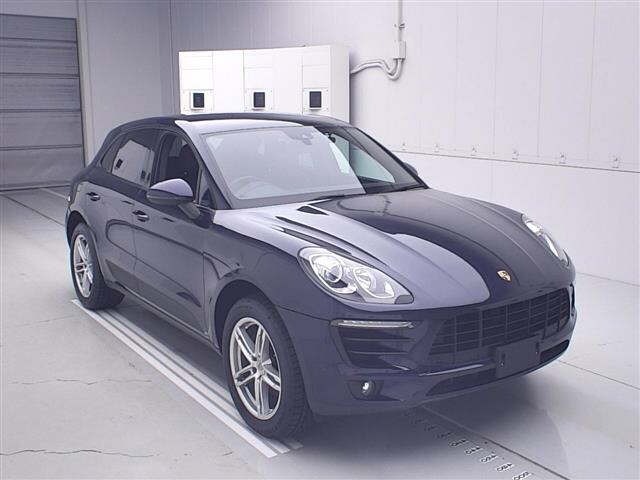 Porsche MACAN 2017 7846907-0