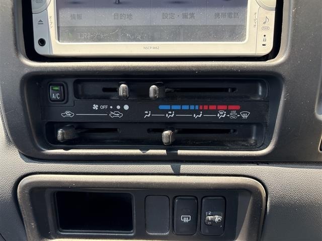 Toyota PIXIS VAN 2013 7845429-3