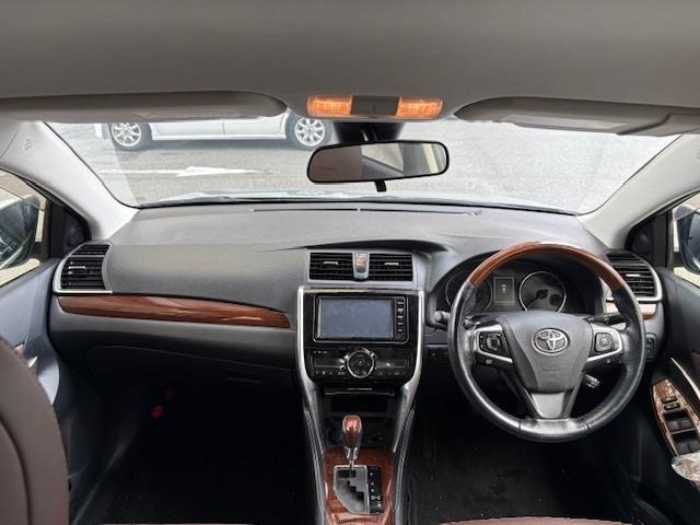 Toyota PREMIO 2017 7847570-14