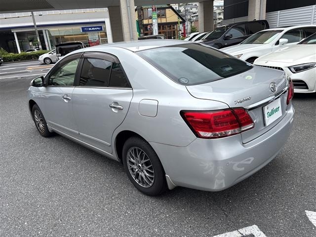 Toyota PREMIO 2017 7847570-18