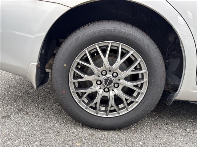 Toyota PREMIO 2017 7847570-9