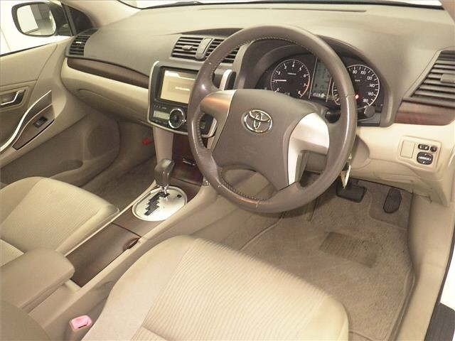 Toyota PREMIO 2011 7847583-3