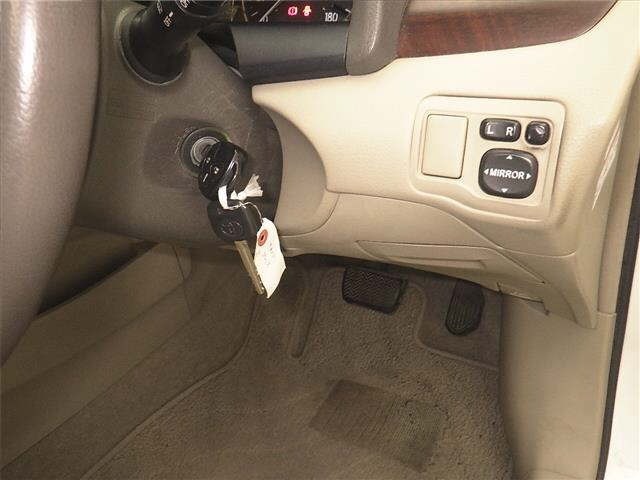 Toyota PREMIO 2011 7847583-8