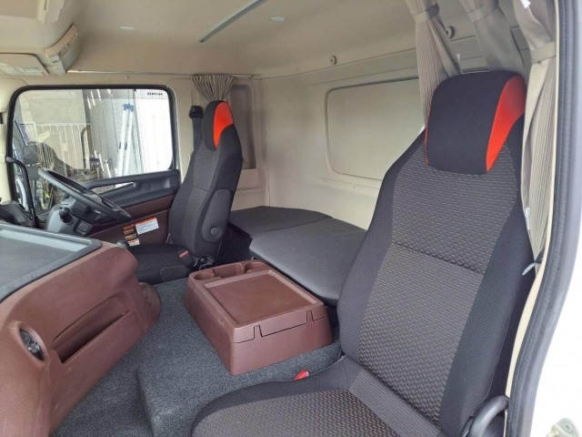 Hino PROFIA 2023 7849583-17