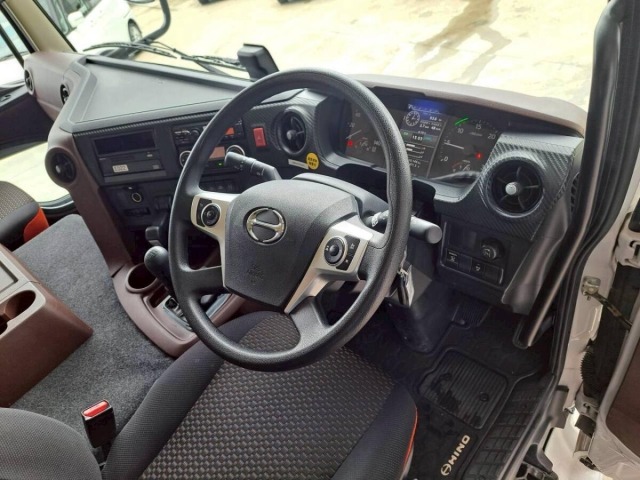 Hino PROFIA 2023 7849583-18