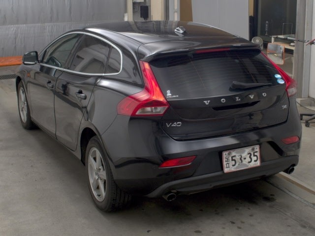 Volvo V40 2015 7847022-1