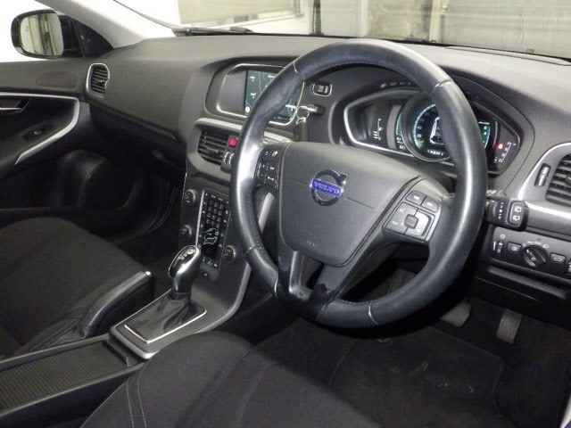 Volvo V40 2015 7847022-3