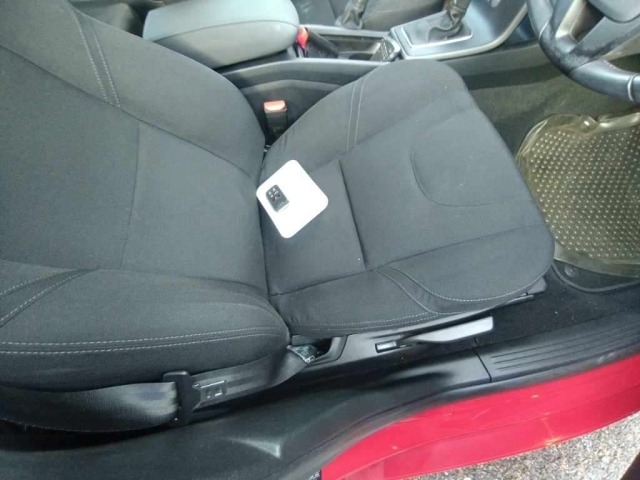 Volvo V40 2013 7847023-10