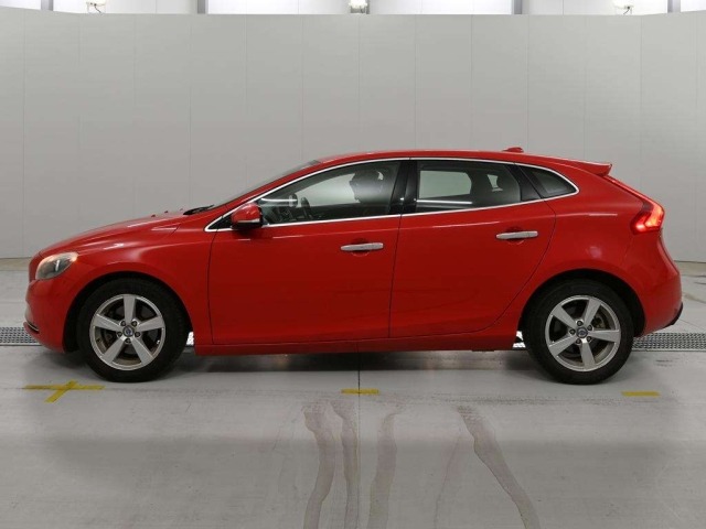 Volvo V40 2013 7847023-4