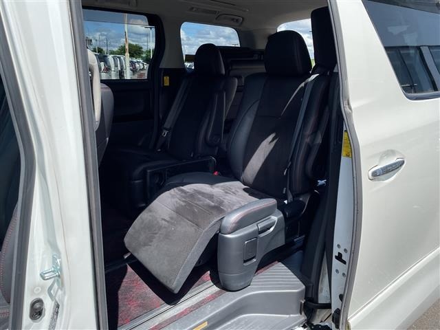 Toyota VELLFIRE 2013 7850210-12