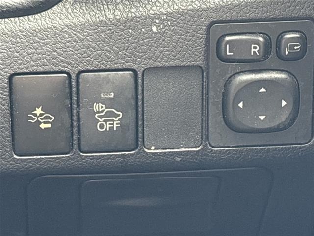 Toyota AURIS 2016 7882085-22