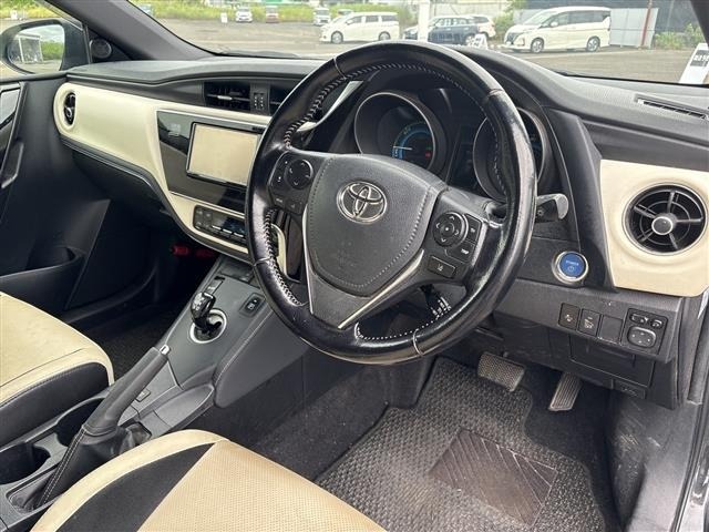Toyota AURIS 2016 7882085-6