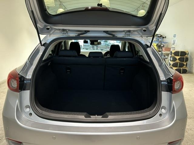 Mazda AXELA 2018 7850799-13