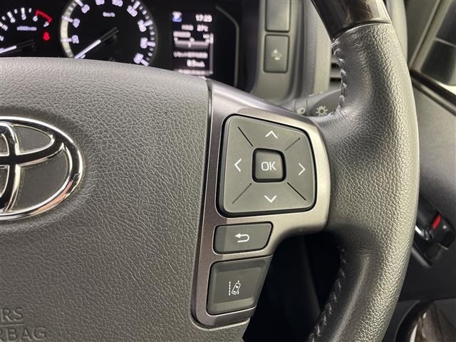 Toyota HIACE VAN 2023 7881225-7