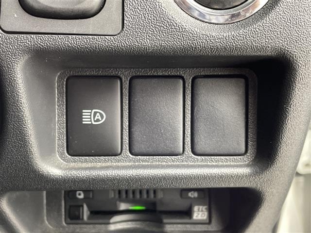 Toyota HIACE VAN 2023 7881225-9