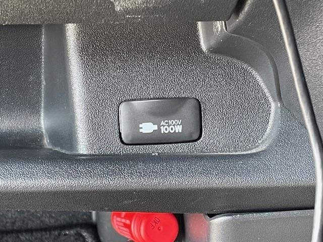 Toyota HIACE VAN 2021 7881226-12