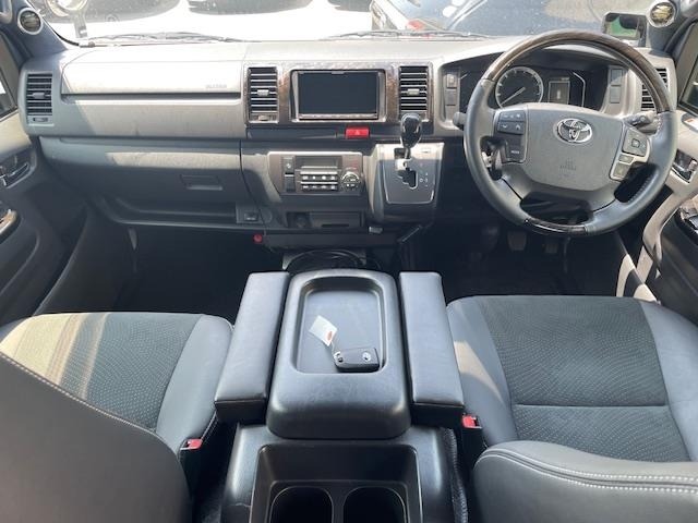 Toyota HIACE VAN 2021 7881226-14