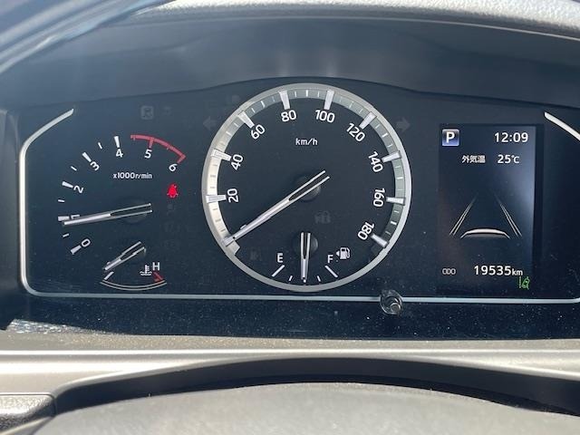 Toyota HIACE VAN 2021 7881226-3