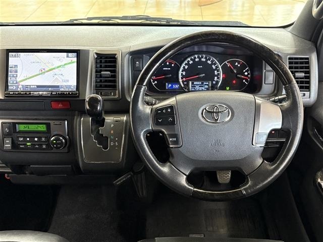 Toyota HIACE VAN 2019 7881227-16