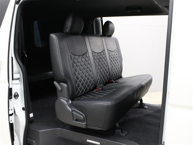 Toyota HIACE VAN 2023 7881228-10