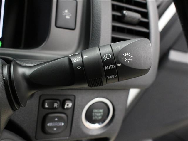 Toyota HIACE VAN 2023 7881228-4