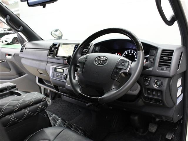 Toyota HIACE VAN 2023 7881228-7