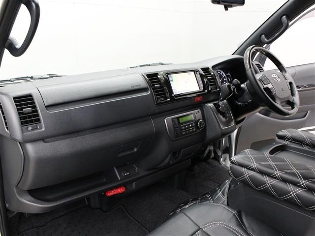Toyota HIACE VAN 2023 7881228-9