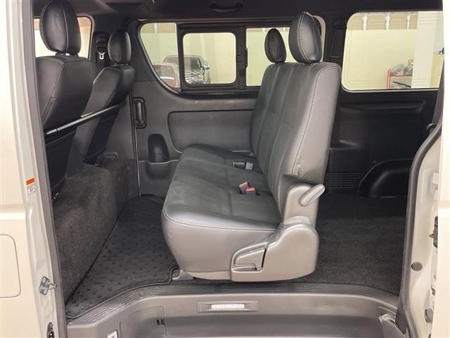 Toyota HIACE VAN 2023 7881243-11
