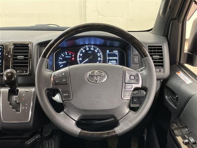 Toyota HIACE VAN 2023 7881243-22