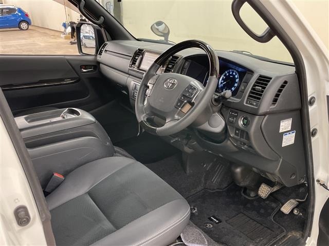 Toyota HIACE VAN 2023 7881243-3