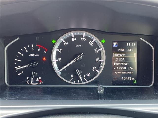 Toyota HIACE VAN 2023 7881244-16