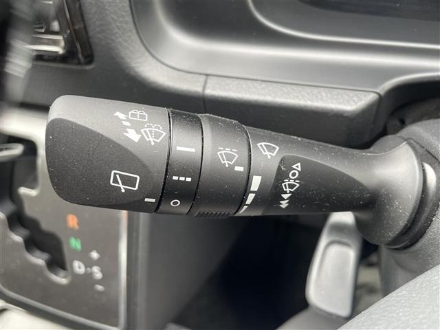 Toyota HIACE VAN 2022 7881253-21