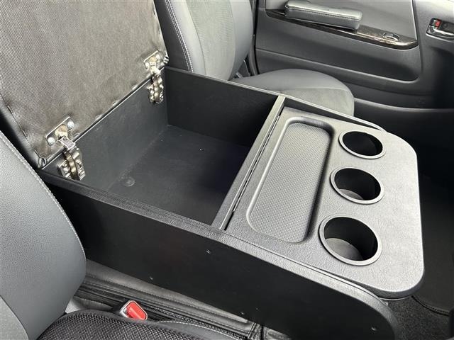 Toyota HIACE VAN 2023 7881255-20