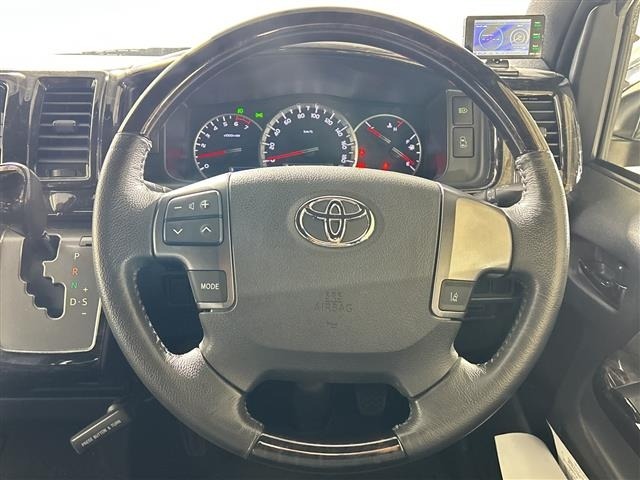 Toyota HIACE VAN 2019 7881269-8