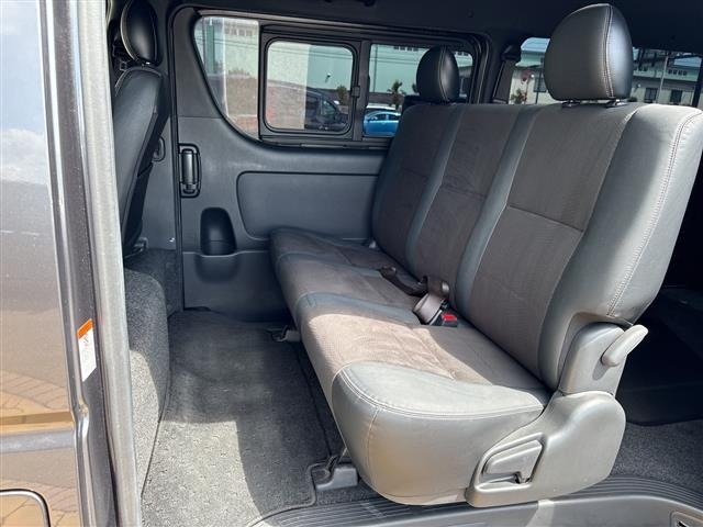 Toyota HIACE VAN 2020 7881270-6