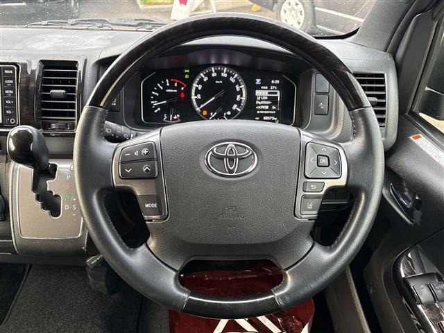 Toyota HIACE VAN 2023 7881273-16