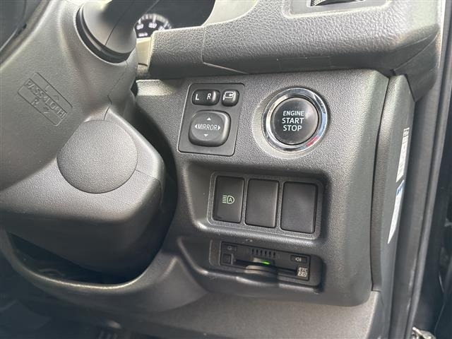 Toyota HIACE VAN 2023 7881273-7