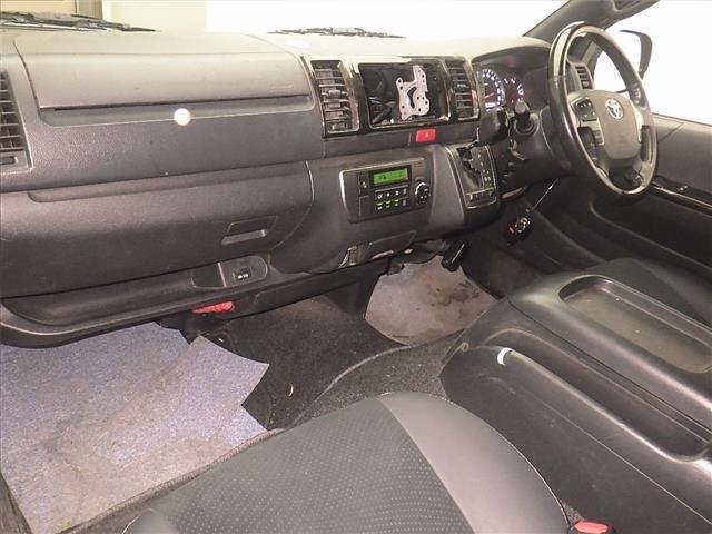 Toyota HIACE VAN 2019 7881331-4