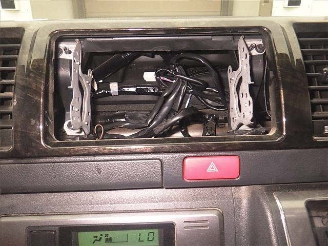 Toyota HIACE VAN 2019 7881331-6