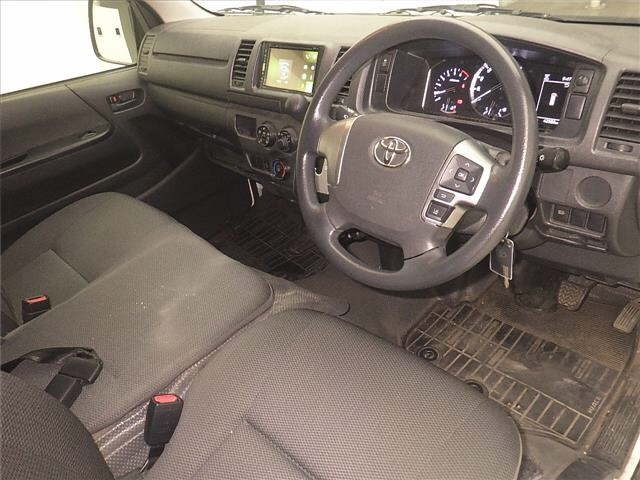 Toyota HIACE VAN 2022 7881336-3