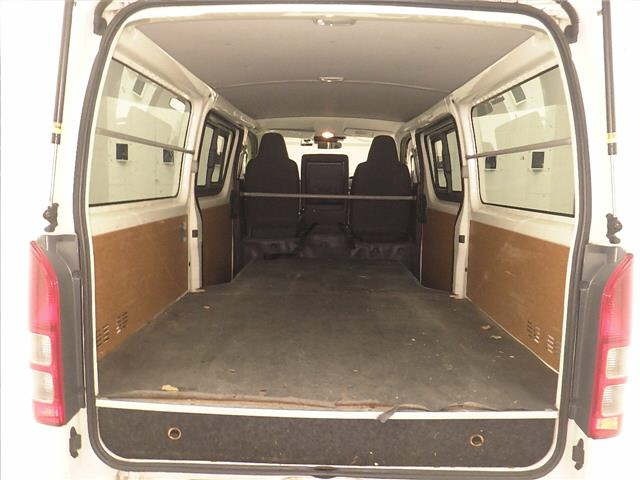 Toyota HIACE VAN 2022 7881336-7