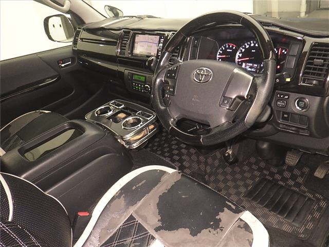 Toyota HIACE VAN 2018 7881339-3