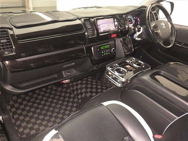Toyota HIACE VAN 2018 7881339-4