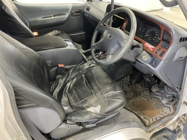 Toyota HIACE VAN 2000 7881378-8