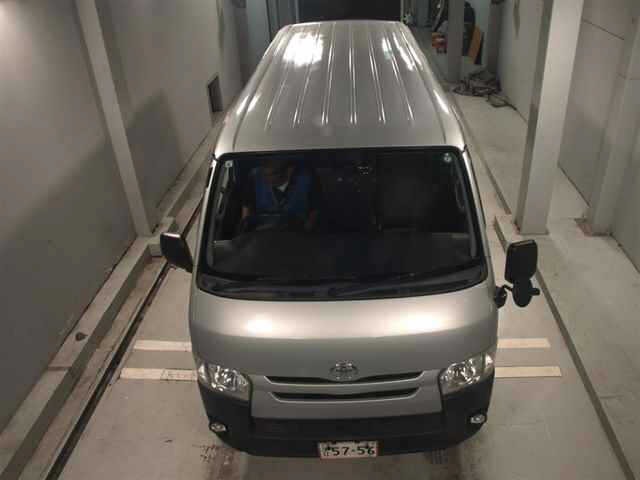 Toyota HIACE VAN 2015 7881385-6