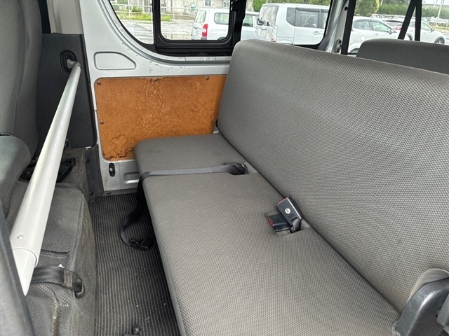Toyota HIACE VAN 2017 7881409-6