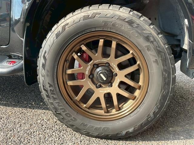 Toyota HILUX 2022 7881963-6