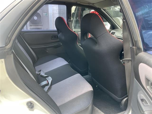 Subaru IMPREZA 2000 7881286-4